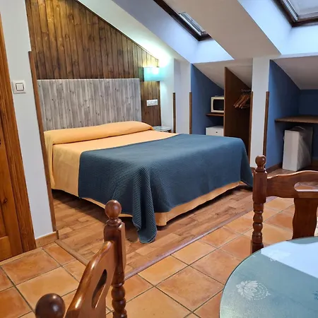 La Del Auteiro منزل ريفي